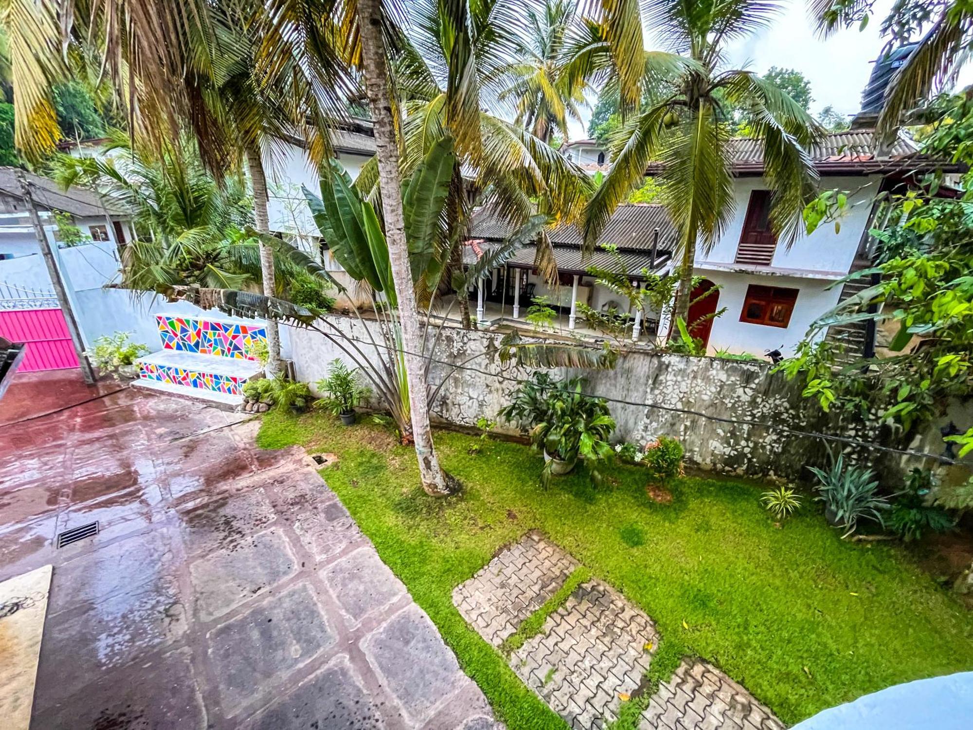 Galle Camellia Exterior photo