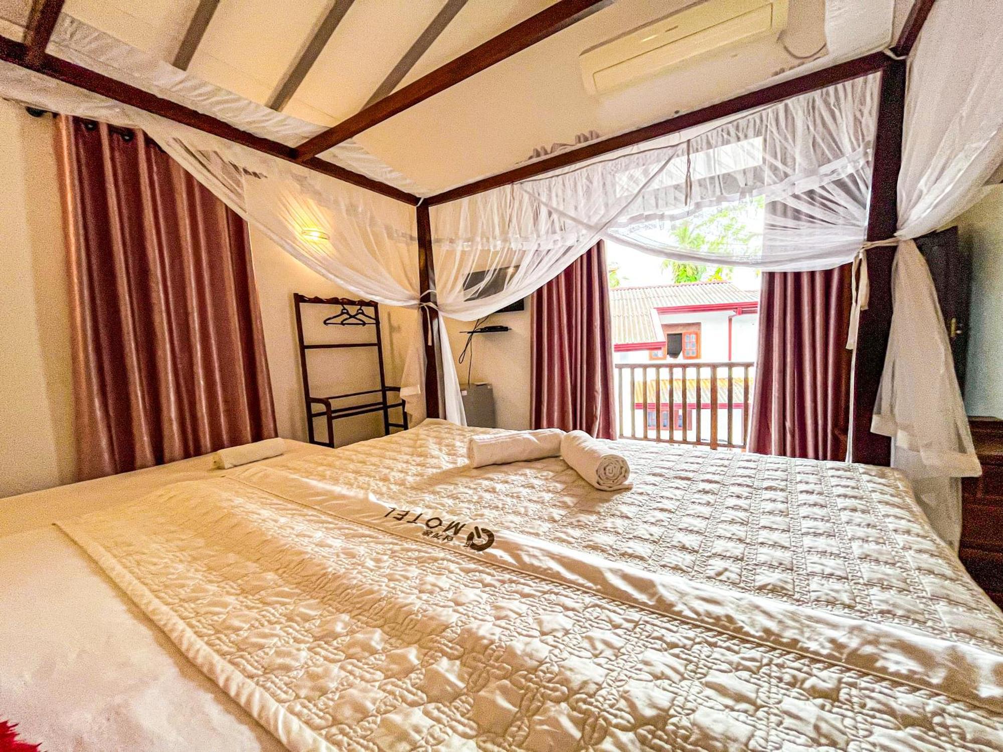 Galle Camellia Room photo