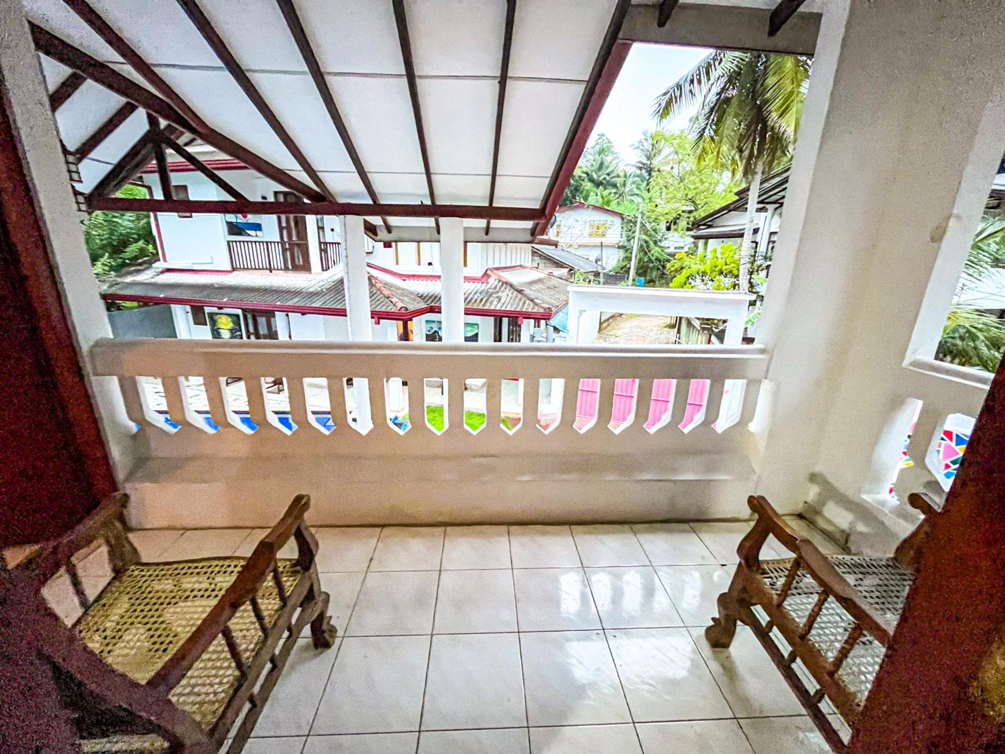 Galle Camellia Room photo